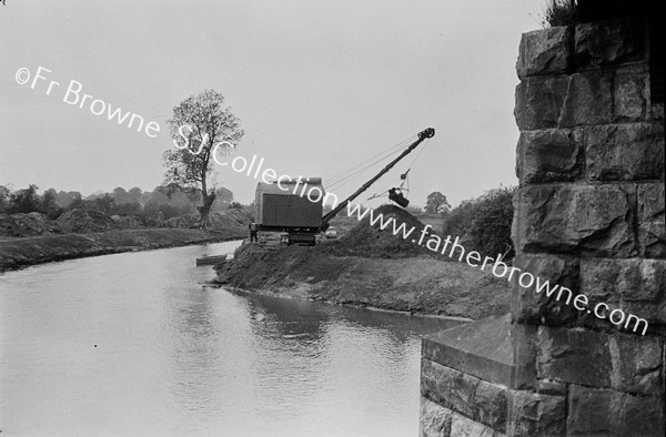 BARROW BRIDGE GENERAL VIEWS OF RIVER & DREDGES